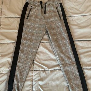 East Pointe plaid joggers. Size small.